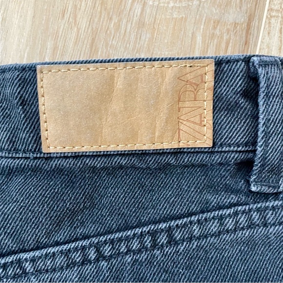 Zara High Waisted Button Fly Five Pocket Jean / Denim Shorts Women’s Size 6 - Picture 5 of 9